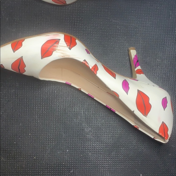 Heels - Picture 4 of 5